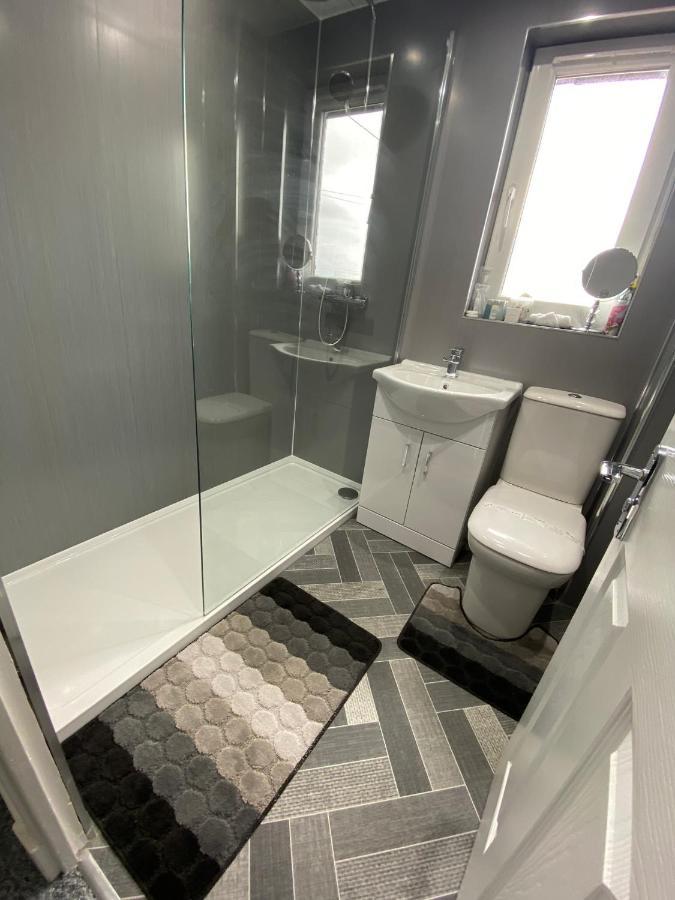 Pure Apartments Fife - Dunfermline West Oakley  Экстерьер фото